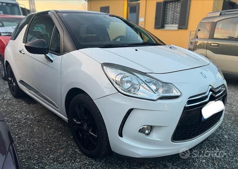 Bianco Usata 2012 Citroën DS3 Coupé | 2990 € (Super prezzo) - Immagine 1/4