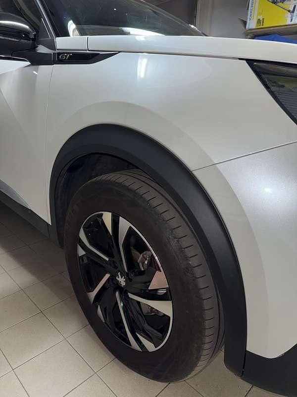 Usata Peugeot 2008 GT 131 CV (96 kW) 2023 Bianco SUV