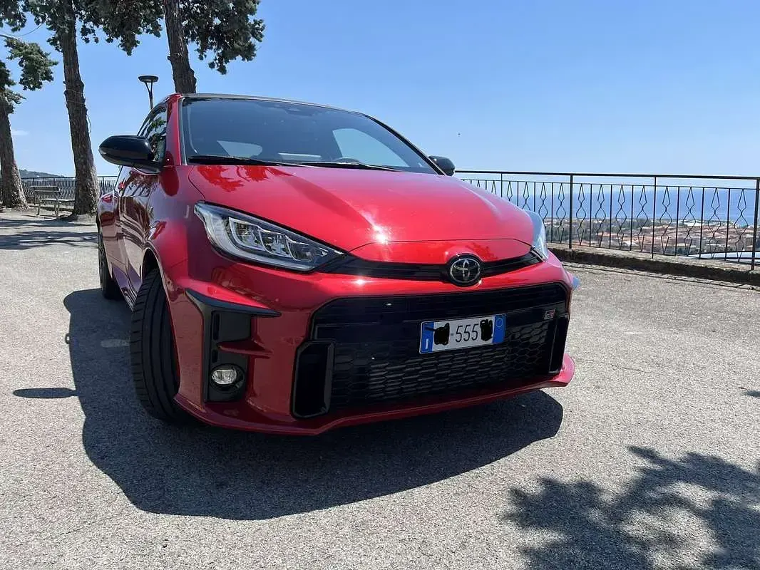 Usata Toyota Yaris 261 CV (191 kW) 2022 Utilitaria