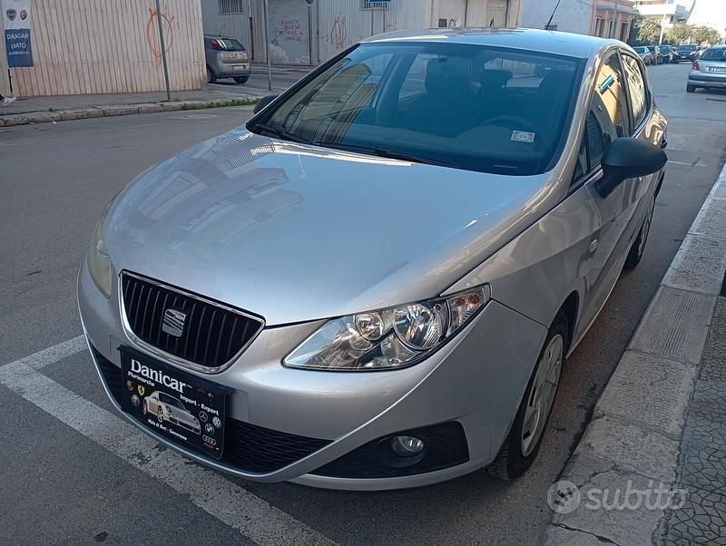 Usata Seat Ibiza Style 75 CV (55 kW) 2012 Grigio Berlina