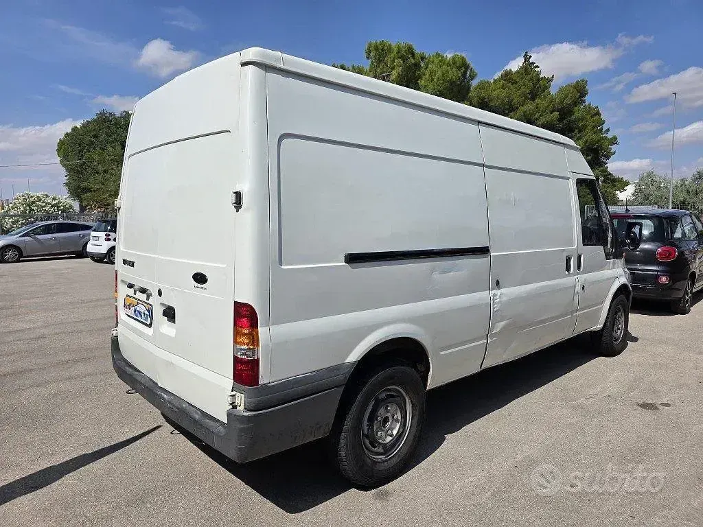 Usata Ford Transit 116 CV (85 kW) 2005 Bianco Furgone