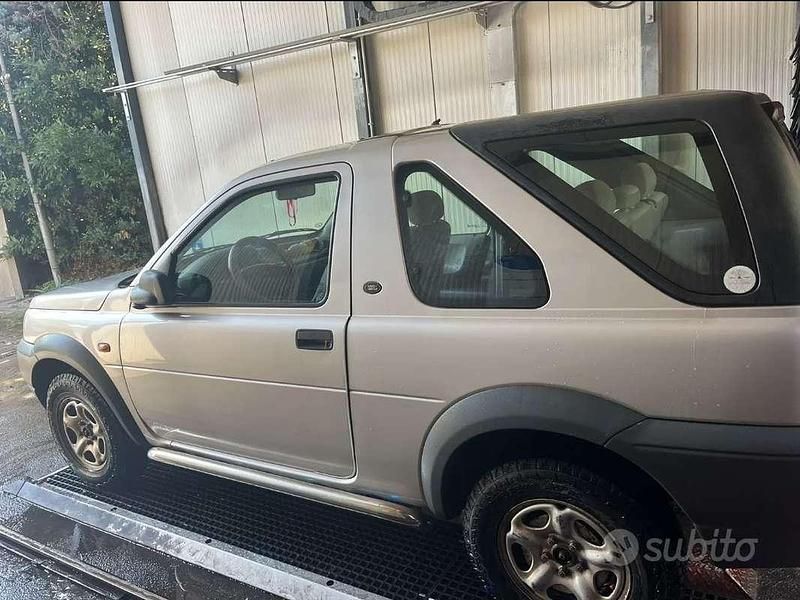 Usata Land Rover Freelander 103 CV (75 kW) 2003 SUV