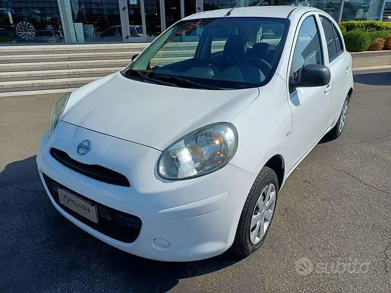 Usata Nissan Micra 80 CV (58 kW) 2011 Bianco Utilitaria