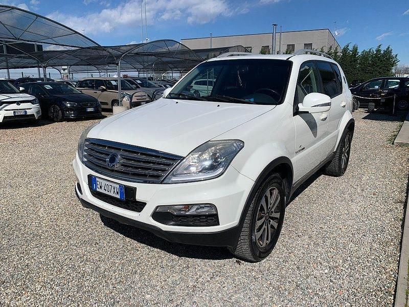 Usata Ssangyong (KGM) Rexton 155 CV (114 kW) 2014 Bianco SUV