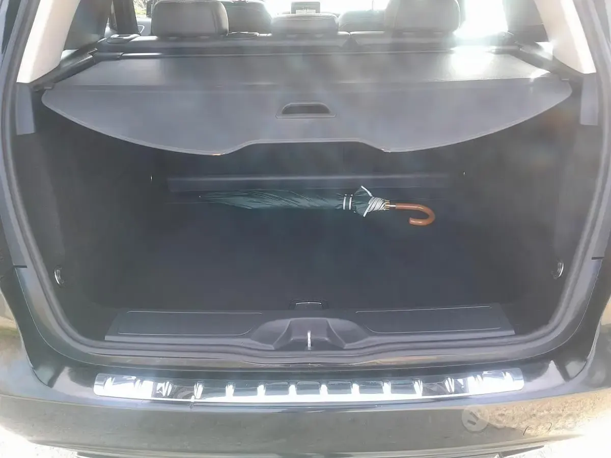 Begagnad Mercedes B200 Premium 136 HK (100 kW) 2012 Svart Minibuss