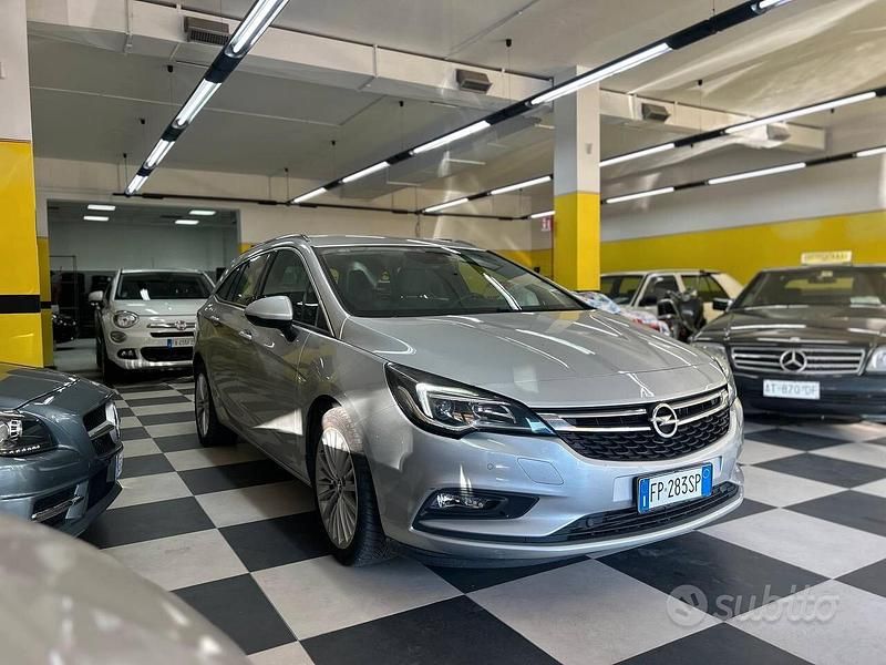 Usata Opel Astra S 136 CV (100 kW) 2018 Gray Station wagon
