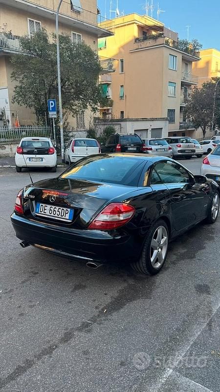 Usata Mercedes SLK200 160 CV (117 kW) 2006 Nero Cabrio