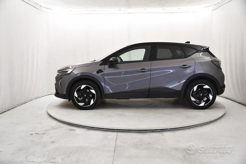 Usata Renault Captur Techno 91 CV (66 kW) 2025 Grigio SUV