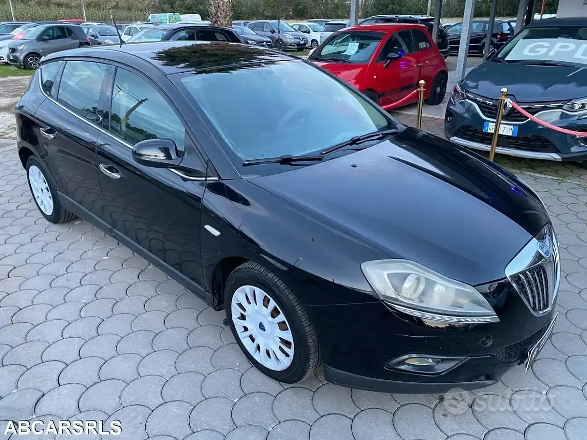 Usata Lancia Delta 120 CV (88 kW) 2009 Nero Utilitaria