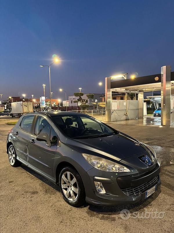 Usata Peugeot 308 120 CV (88 kW) 2008 Grigio Berlina