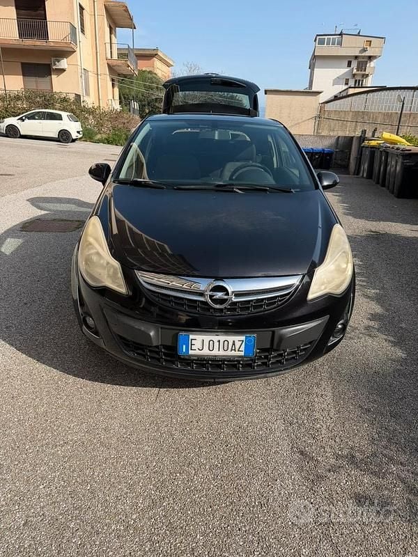 Usata Opel Corsa Sport 2011 Nero Utilitaria