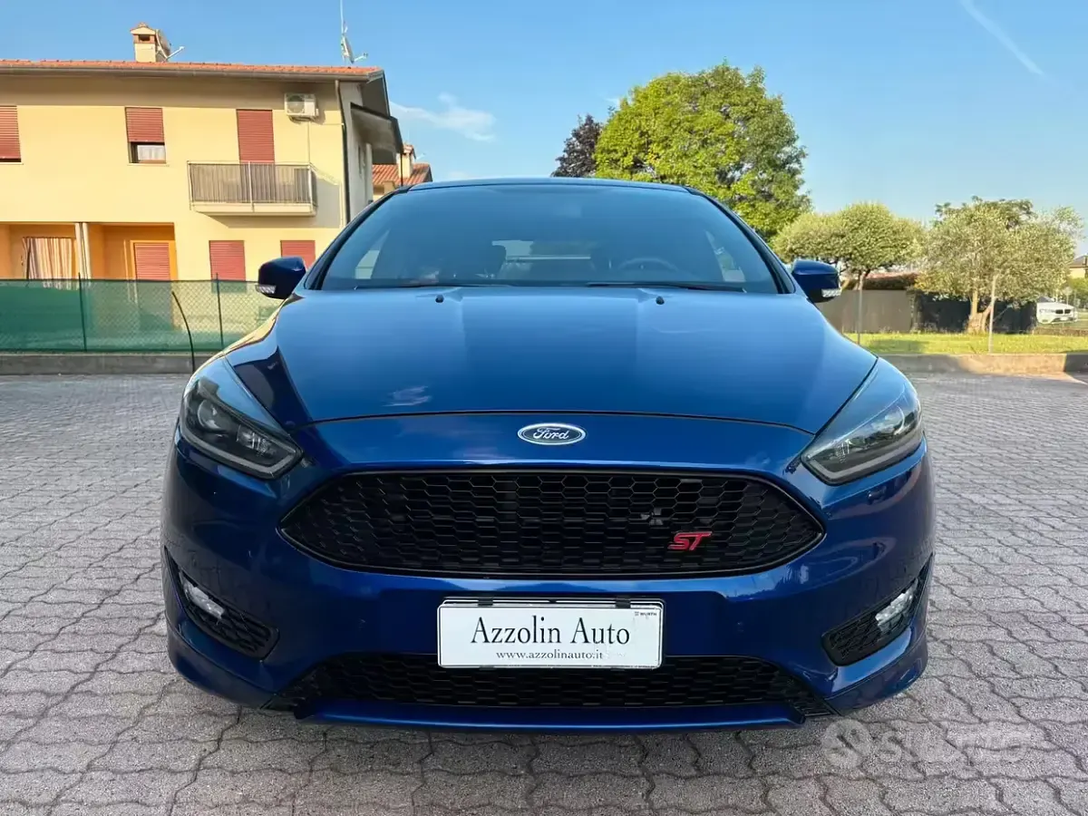 Usata Ford Focus ST-Line 150 CV (110 kW) 2018 Bluazzurro Berlina