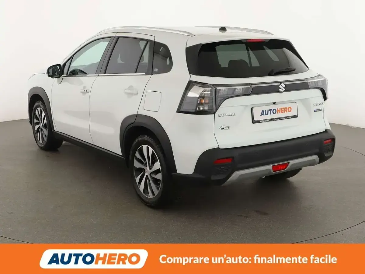 Używany Suzuki SX4 S-Cross 102 KM (75 kW) 2023 Biały SUV