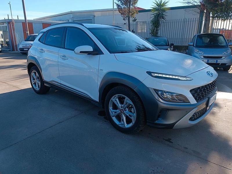 Usata Hyundai Kona 135 CV (99 kW) 2021 Bianco SUV