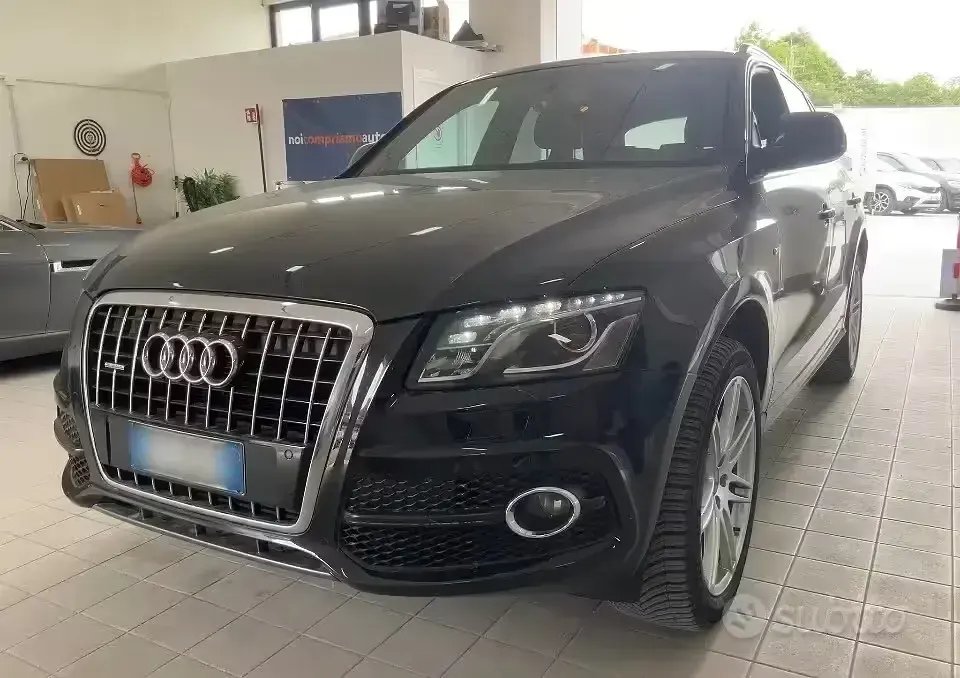Usata Audi Q5 Advanced 239 CV (175 kW) 2011 Nero SUV