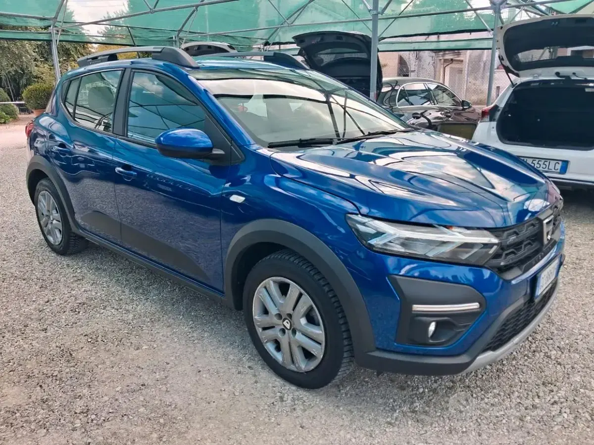 Usata Dacia Sandero Comfort 101 CV (74 kW) 2021 Blu/azzurro Berlina