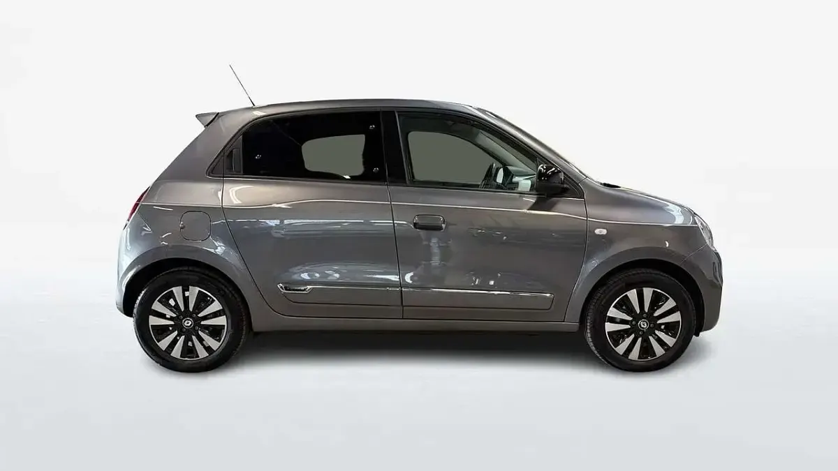 Usata Renault Twingo Techno 60 kW (82 CV) 2022 Grigio Utilitaria