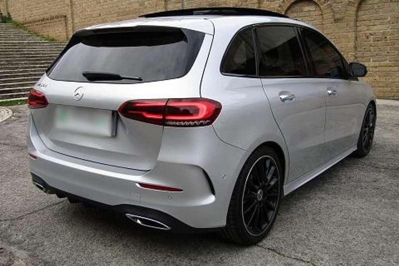 Usata Mercedes B200 Premium Plus 150 CV (110 kW) 2019 Argento Monovolume