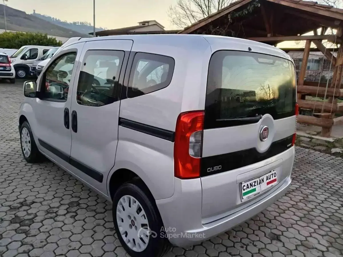 Usata Fiat Qubo Trekking 75 CV (55 kW) 2015 Grigio Monovolume