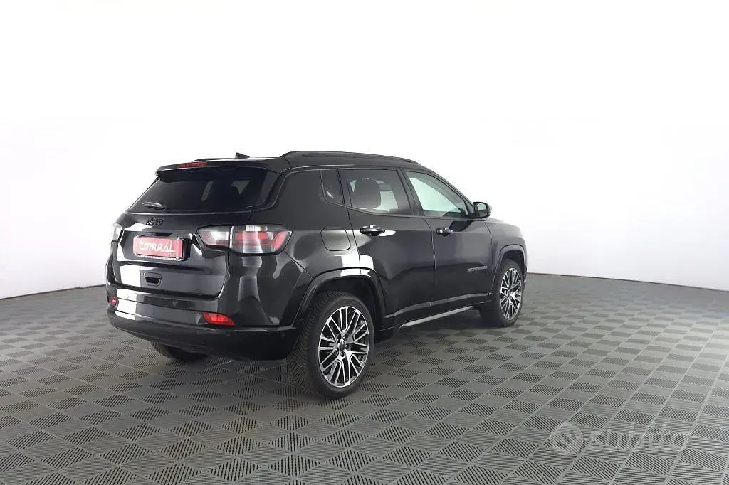 Usata Jeep Compass Summit 131 CV (96 kW) 2025 Nero SUV