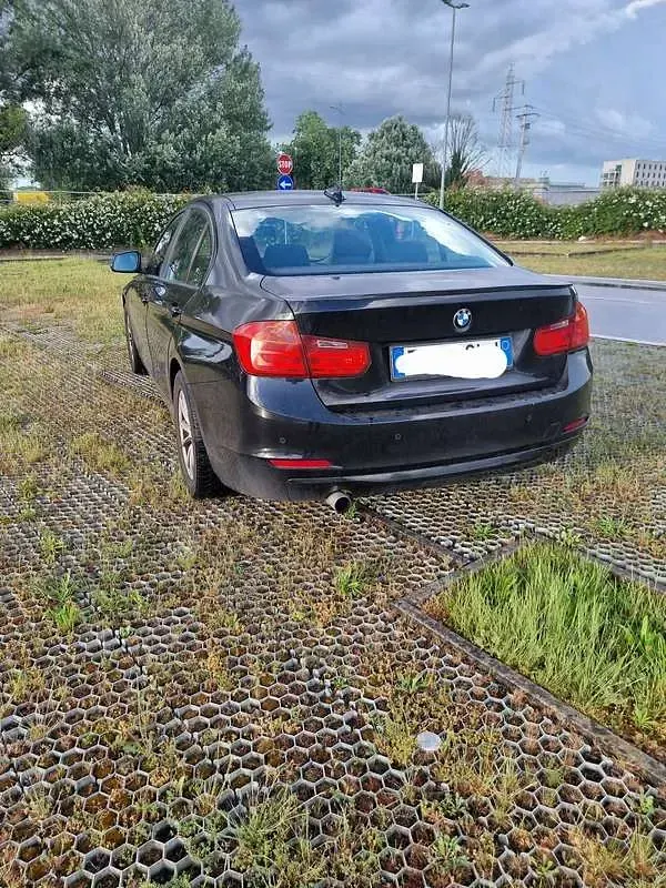 Usata BMW 316 Efficient Dynamics 116 CV (85 kW) 2013 Nero Berlina