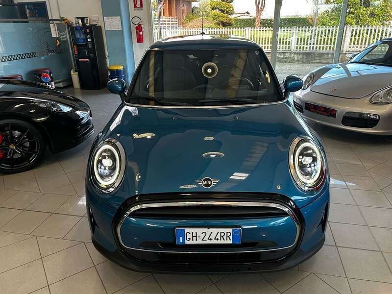 Usata Mini ONE Essential 75 CV (55 kW) 2022 Blu/azzurro Utilitaria