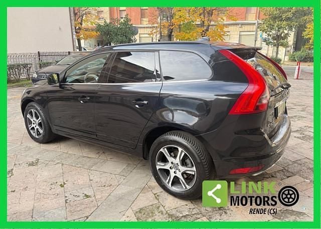 Usata Volvo XC60 Momentum 180 CV (132 kW) 2014 Nero SUV