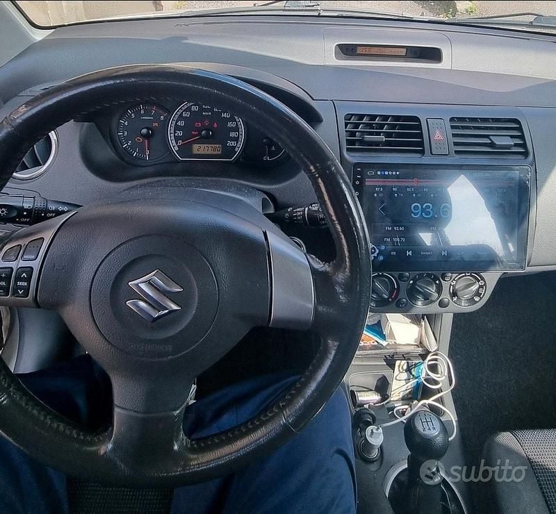 Usata Suzuki Swift 2007 Grigio Utilitaria