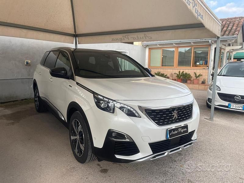 Usata Peugeot 5008 GT-line 131 CV (96 kW) 2019 Bianco SUV