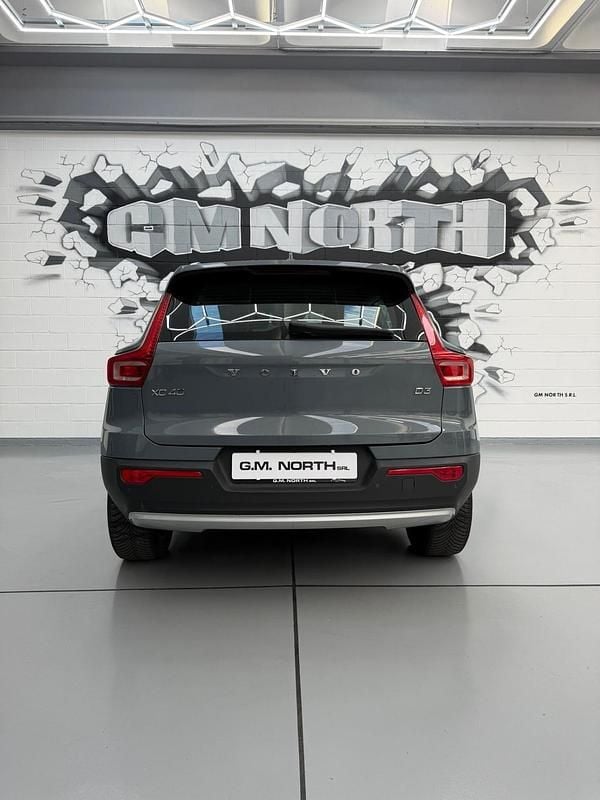 Usata Volvo XC40 R-Design 150 CV (110 kW) 2021 Grigio SUV