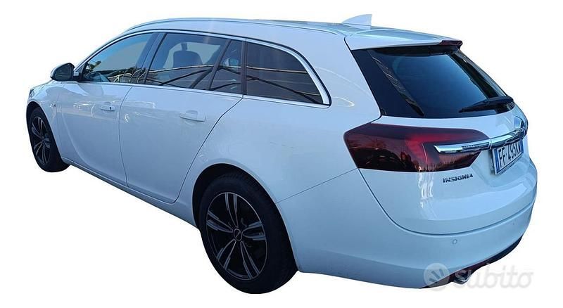 Usata Opel Insignia Cosmo 170 CV (125 kW) 2016 Bianco Station wagon