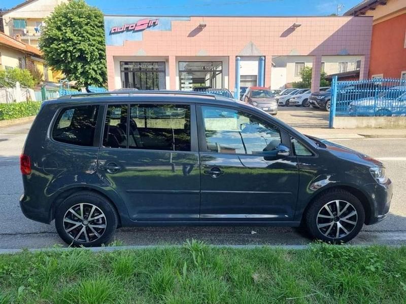 Grigio Usata 2015 VW Touran Comfortline Monovolume | 11.000 € (Super prezzo) - Immagine 1/4