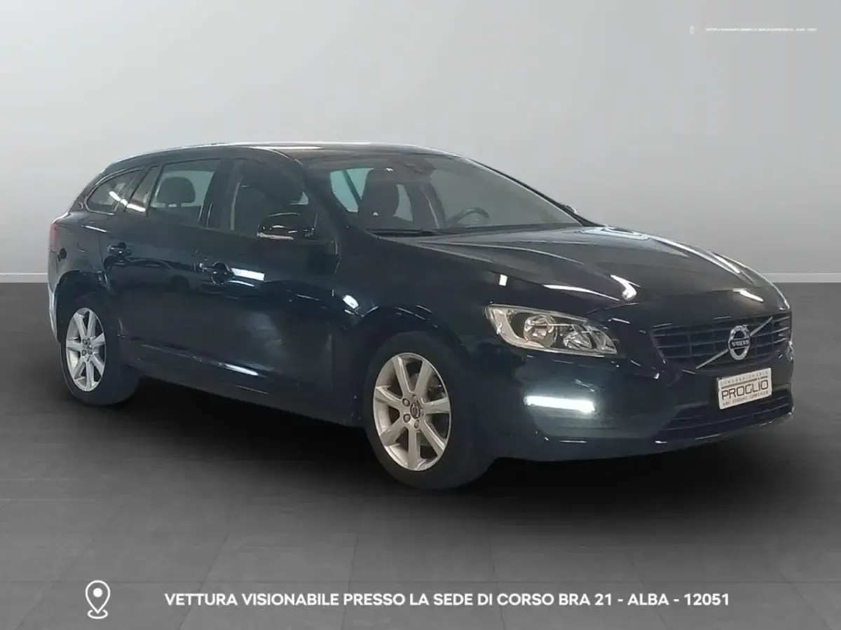 Usata Volvo V60 Business Edition 120 CV (88 kW) 2017 A1 nero Station wagon