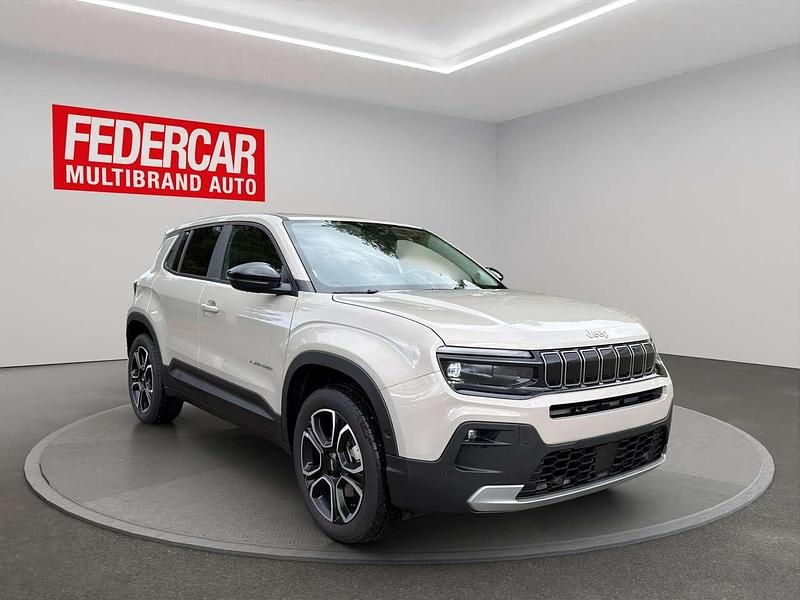 Usata Jeep Avenger Summit 101 CV (74 kW) 2025 Beige SUV