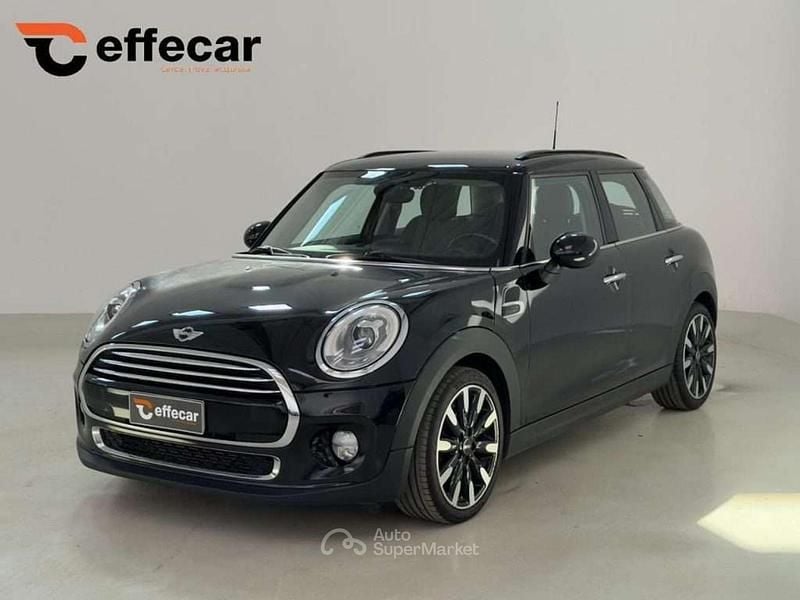 Usata Mini Cooper 136 CV (100 kW) 2016 Nero Utilitaria