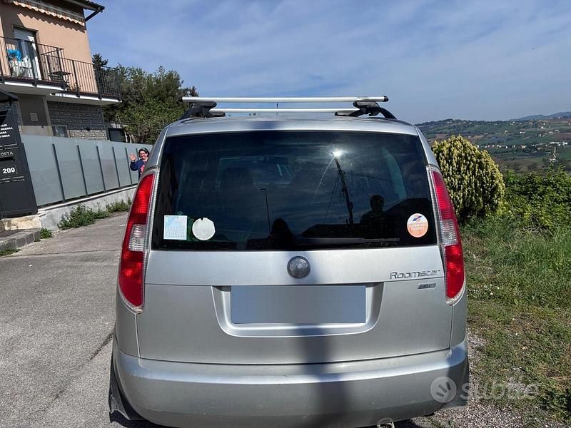 Occasion Skoda Roomster Comfort 86 ch (63 kW) 2007 Gris Monospace