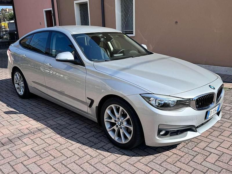 Grigio Usata 2016 BMW 318 Gran Turismo Tre volumi | 10.900 € (Ottimo prezzo) - Immagine 1/4