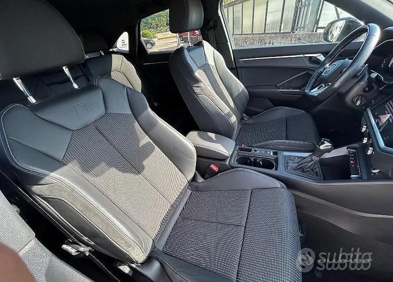 Usata Audi Q3 Black Edition 150 CV (110 kW) 2021 Bianco SUV