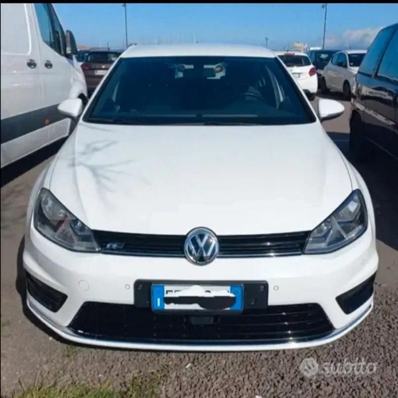 Usata 2017 VW Golf R-line Berlina | 13.800 € (Buon prezzo) - Immagine 1/4