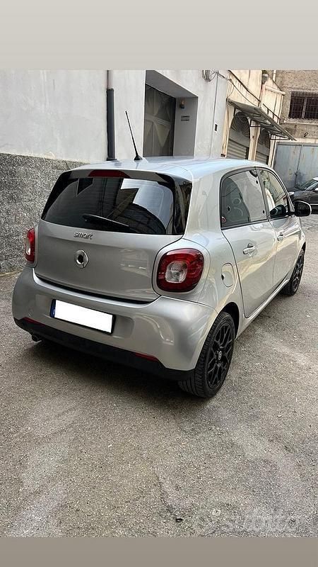 Usata Smart ForFour 71 CV (52 kW) 2016 Utilitaria