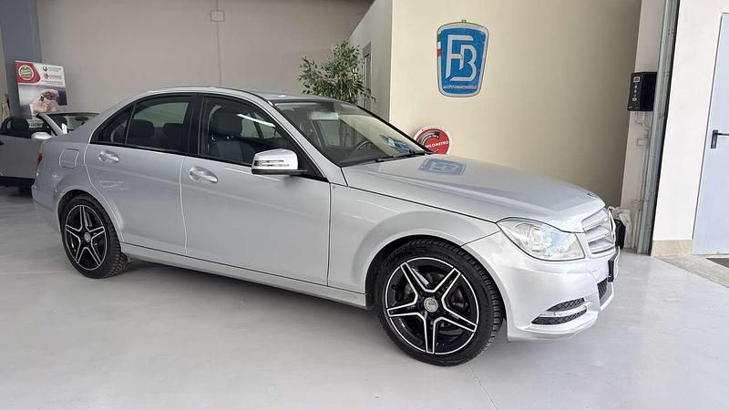 Usata Mercedes C180 120 CV (88 kW) 2013 Argento Berlina