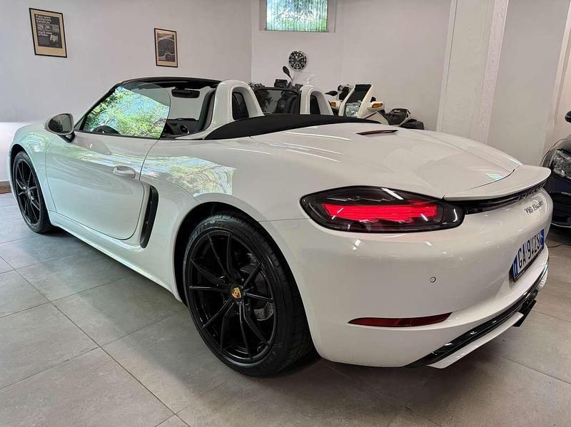 Usata Porsche Boxster Sport 299 CV (219 kW) 2018 Pure white Cabrio