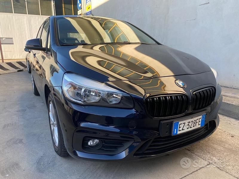 Usata BMW 218 Advantage 150 CV (110 kW) 2016 Blu Berlina