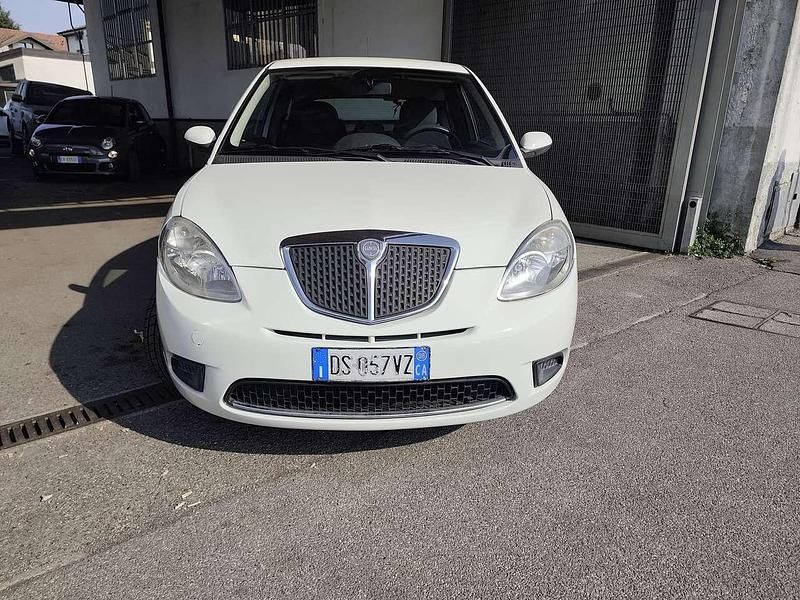 Usata Lancia Ypsilon 60 CV (44 kW) 2008 Other Utilitaria