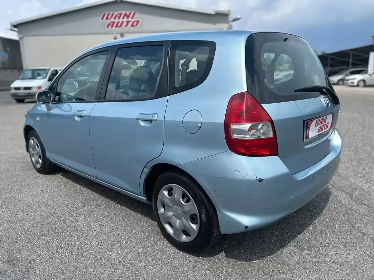 Usata Honda Jazz S 78 CV (57 kW) 2007 Blu Utilitaria