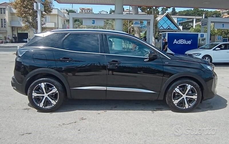 Usata Peugeot 308 131 CV (96 kW) 2021 Nero SUV