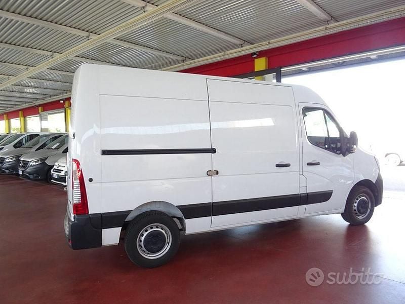 Usata Renault Master 150 CV (110 kW) 2020 Bianco Furgone