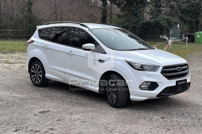 Usata Ford Kuga ST-Line 120 CV (88 kW) 2017 Bianco SUV