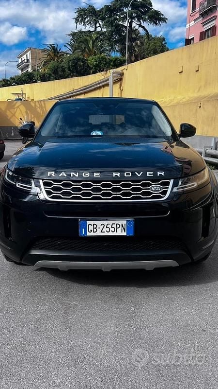 Käytetty Land Rover Range Rover evoque 150 HP (110 kW) 2020 Musta Katumaasturi