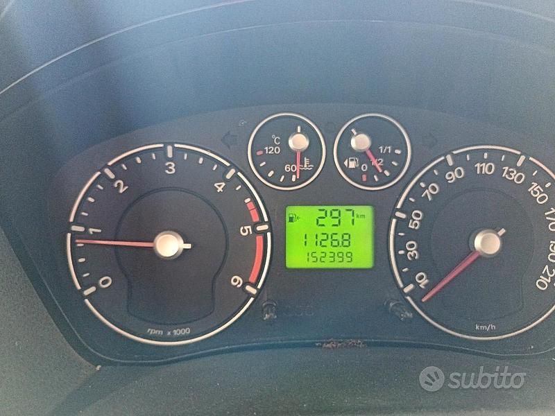 Nero Usata 2008 Ford Fiesta Due volumi | 1500 € - Immagine 1/4